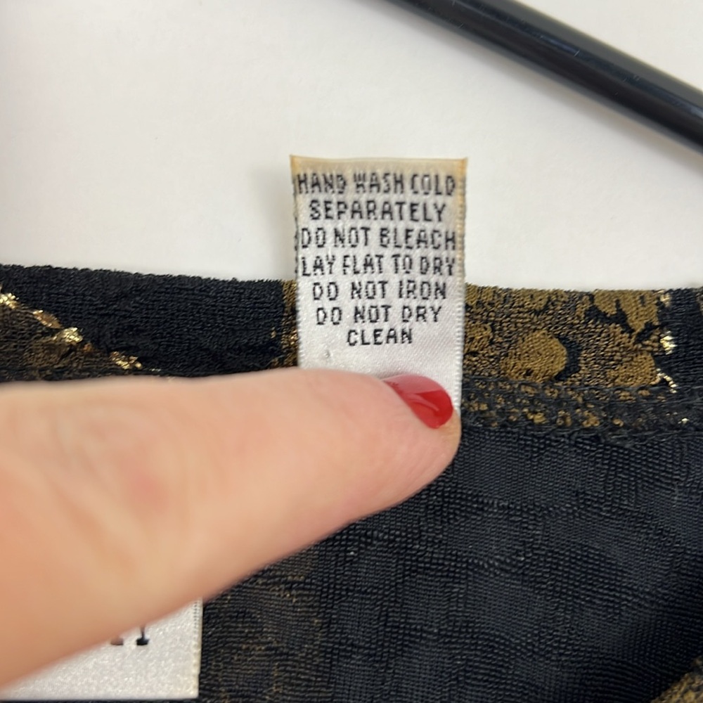 Chico’s long sleeve blouse black with gold metallic detail lace 2 - Picture 8 of 8